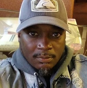 Meet your Posher, Derrick